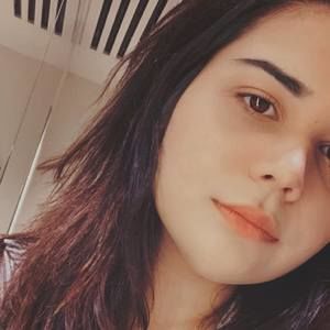 Meet your Posher, Lorena